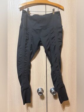 Sweetflexx Black Performance Leggings with Subtle Stitch Detail